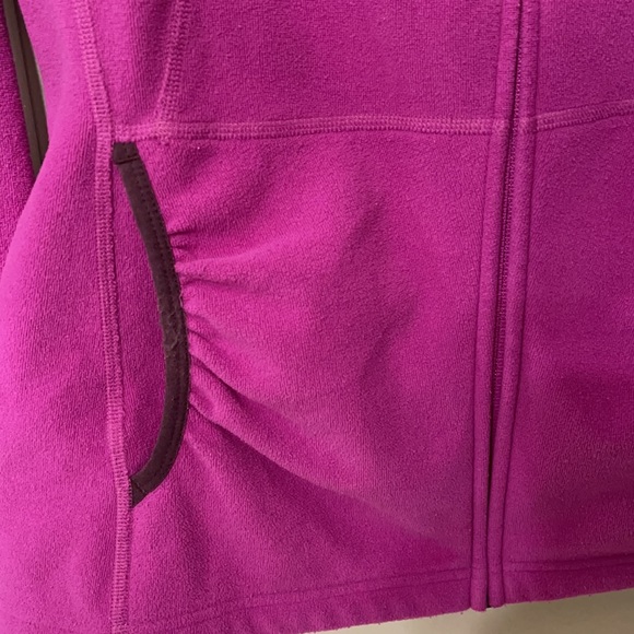 The North Face women’s large fleece jacket - Picture 4 of 9